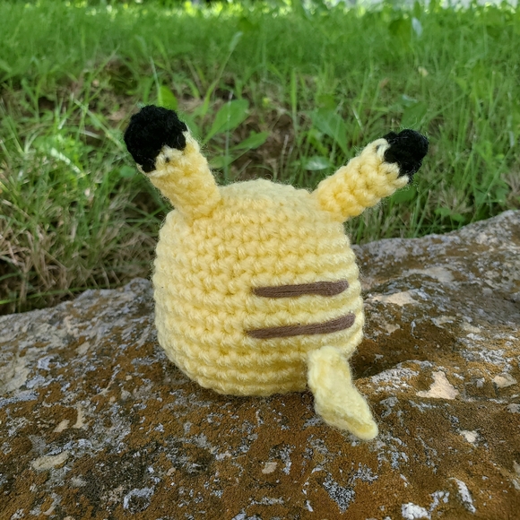 Chibi Pikachu Pokémon Amigurumi - Picture 8 of 8